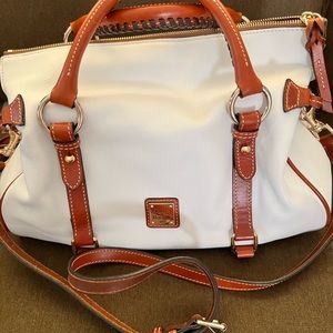 Donney and Bourke like new purse